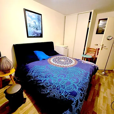 Prefectural Residence: Spacious Near La Defense Nanterre